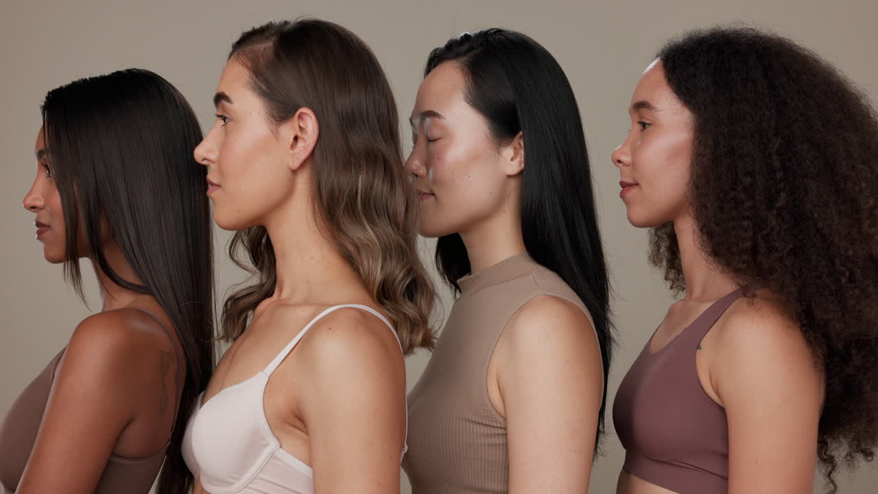 mujeres, amigos y cuidado de la piel