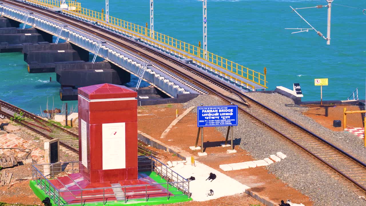 Visão aérea da Ponte Ferroviária de Pamban, Tamil Nadu, Índia