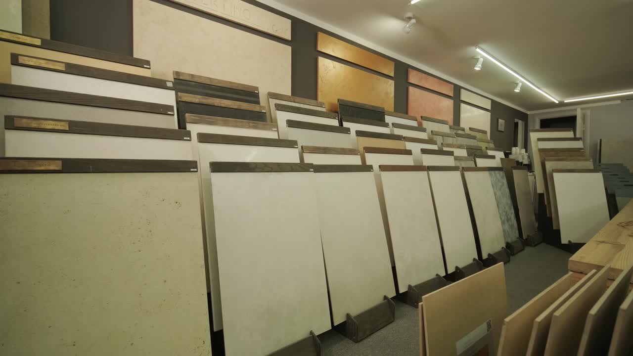 패널에 장식 플래스터의 플. 전시실