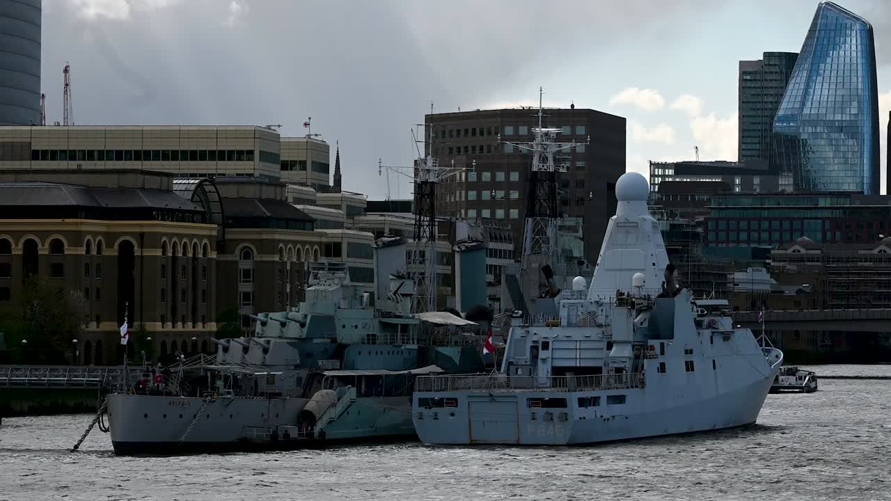 p840 및 hms 벨파스트, 런던, 영국