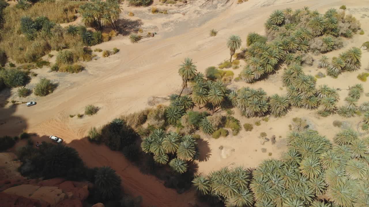 Vedute aeree della valle di Wadi Al Disah nella regione di Tabuk, Arabia Saudita.