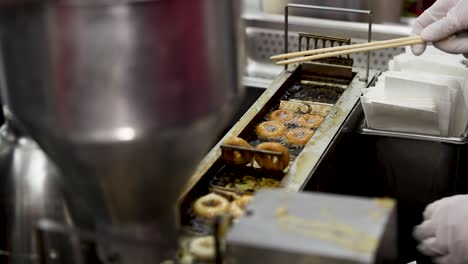 Dessert-Machine-for-Deep-Fried-Mini-Donuts