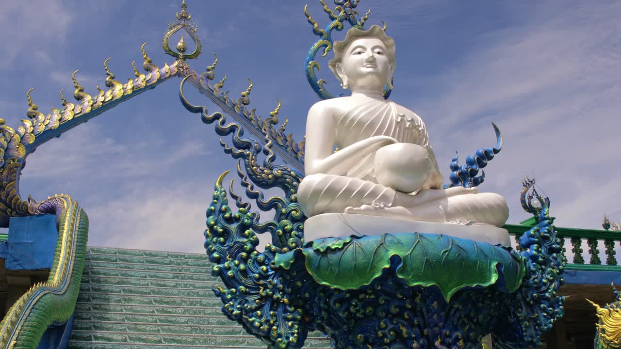 Serene White Buddhist Statue at Chonburi's Viewpoint