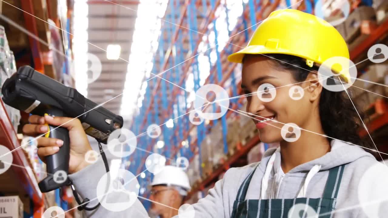 animación de una red de iconos de perfil sobre una trabajadora biracial escaneando el stock en un almacén