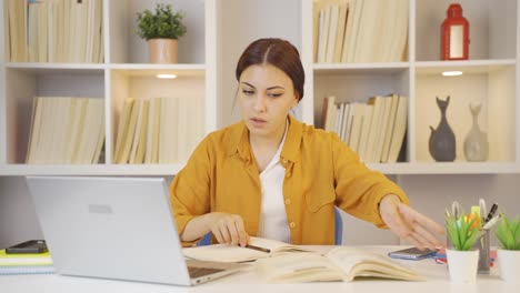 Female-student-with-Concentration-Problem.