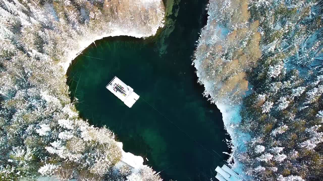 공중 봄 비행 - kitch-iti-kipi 미시간