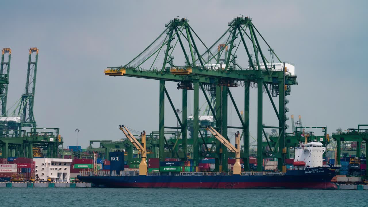 Singapore port 03 Free Stock Video Footage