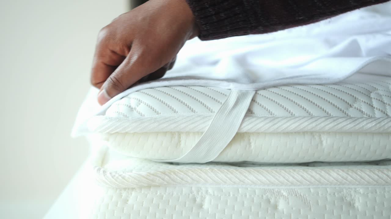 색 매트리스 토퍼