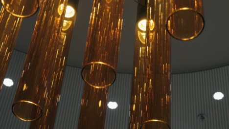 iluminación con lámparas de tubo de vidrio