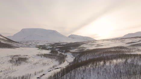 Paisaje-ártico-De-Invierno-Blanco-Panorámico