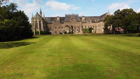 Hermoso-Y-Antiguo-Edificio-Histórico-En-Canterbury