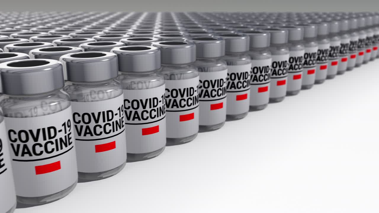 botellas de vacuna contra el covid-19 en monaco