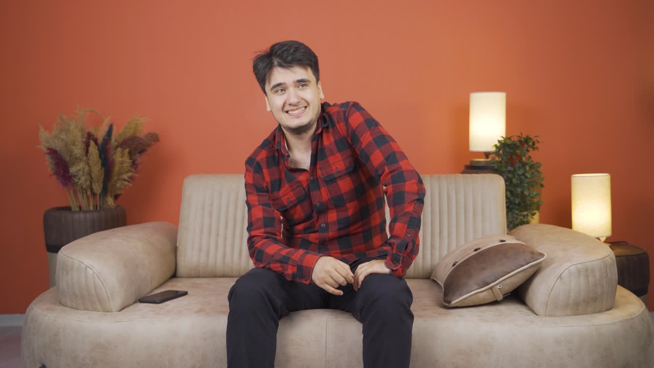 사생활에 문제가 있는 슬픈 사람.