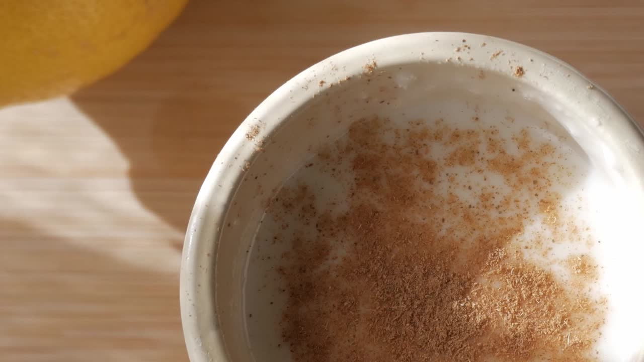 간장 과 함께 크리미한 디저트