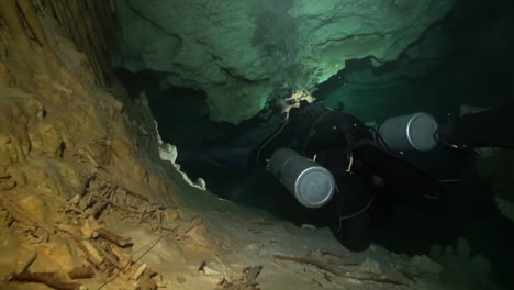 cave divers change levels