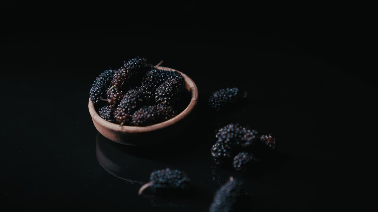 Blackberry fruit is very tasty and has a lot of nutritional value.