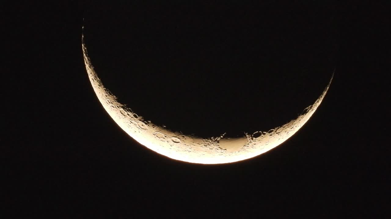 hermosa luna de cerca