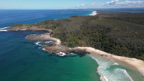 en los hermosos colores de esta línea costera australiana en la costa este de nsw