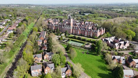 Holloway-Sanatorium-Jetzt-Bekannt-Als-Crossland-House-Virginia-Wasser-Antenne