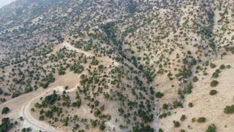 La-Exuberante-Colina-Verde-De-Hesarak