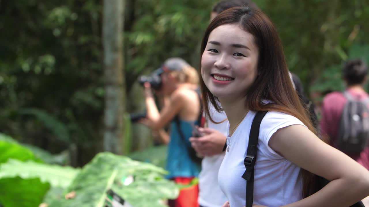 Asian Girl Travel Alone