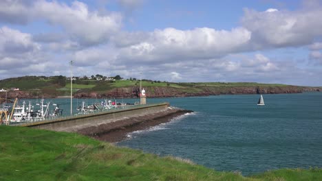 waterford dunmore este pesca y el puerto de ocio en un brillante día de septiembre