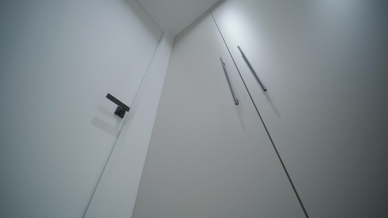 armario moderno elegante con iluminación led integrada