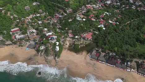 Aerial-excursion:-unveiling-the-splendors-of-Mazunte,-Oaxaca