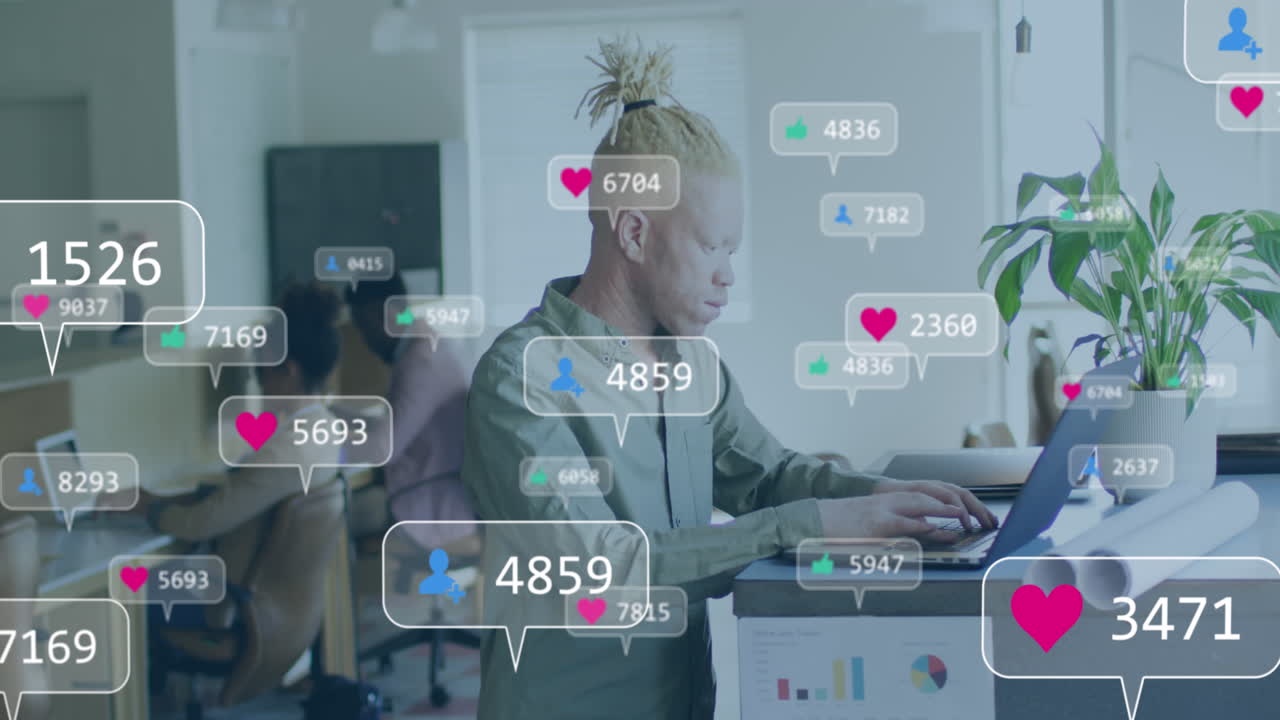 animación de los iconos de las redes sociales sobre el empresario en la oficina
