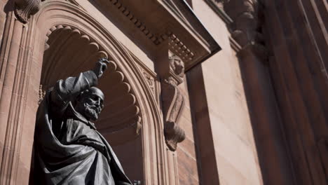 Cathedral-Basilica-of-Saints-Peter-and-Paul---Philadelphia,-PA---Statues-of-Saints-on-Exterior---Daytime