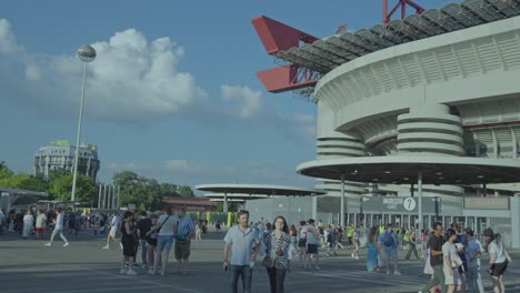 taylor swift followers, san siro stadium, capital city arena, slow-mo