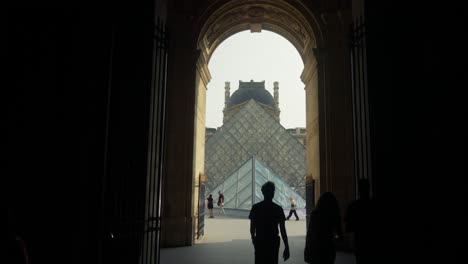 louvre museum entrance in paris