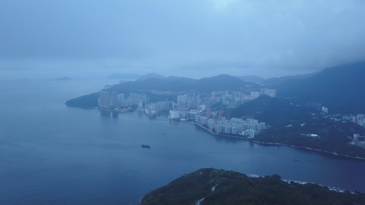 imágenes de aviones no tripulados de la ciudad de tsung kwan o, hong kong
