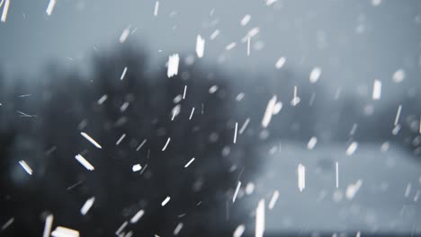 Nahaufnahme-Von-Schnee,-Der-Schnell-In-Einem-Schneesturm-Fällt