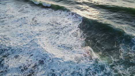 las olas del océano