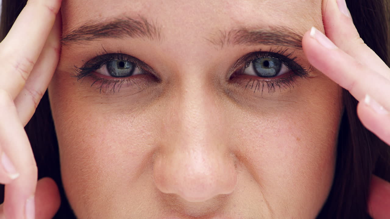 ¿estos dolores de cabeza podrían estar relacionados con problemas oculares?