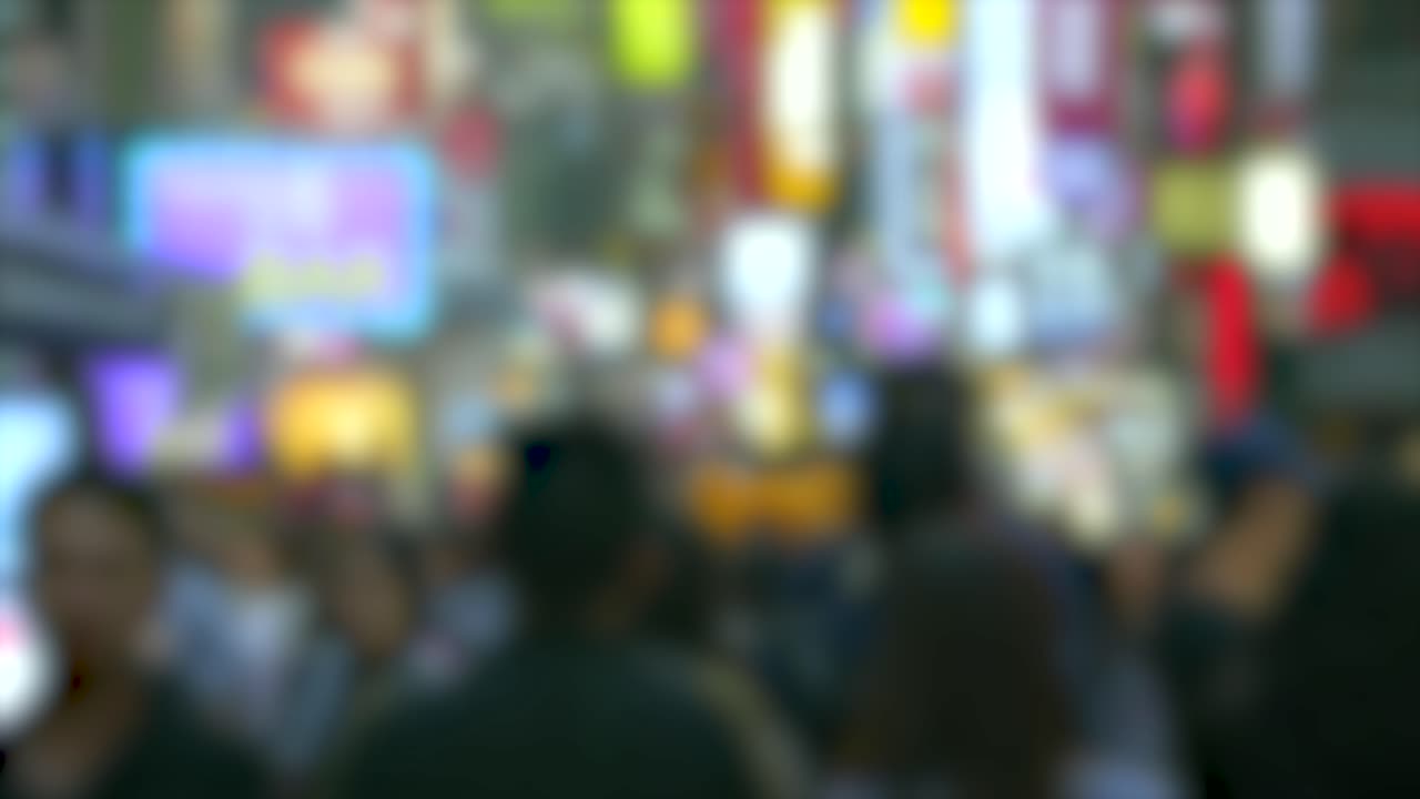 multitud desenfocada en seúl