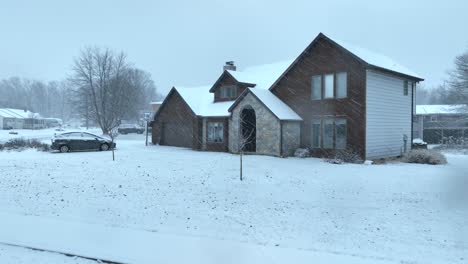 Barrio-Americano-Durante-La-Tormenta-De-Nieve