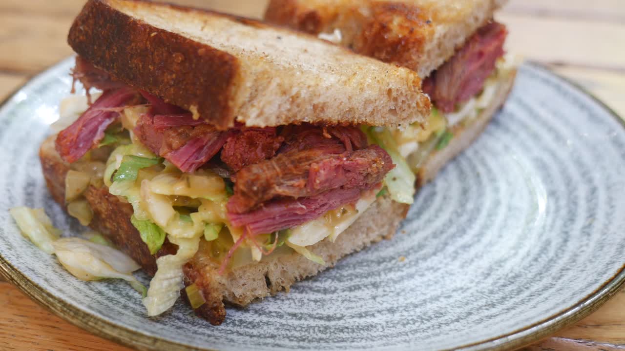 Delicious Corned Beef Sandwiches