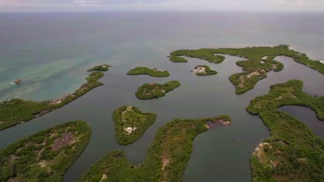 conjunto de islas rosario en el mar caribe de colombia