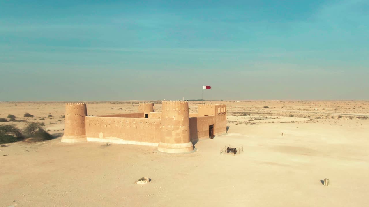Forte Zubara no deserto do Catar - Tomada de drone-4