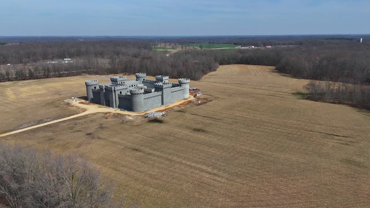 Aerial footage flying toward a castle being built in Clarksville Tennessee