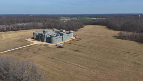 aerial footage flying toward a castle being built in clarksville tennessee
