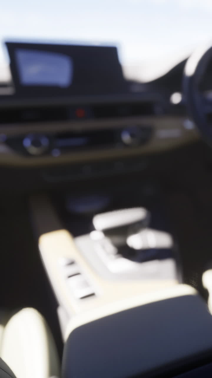 Interni lussuosi di un'auto moderna con una vista vibrante dell'esterno