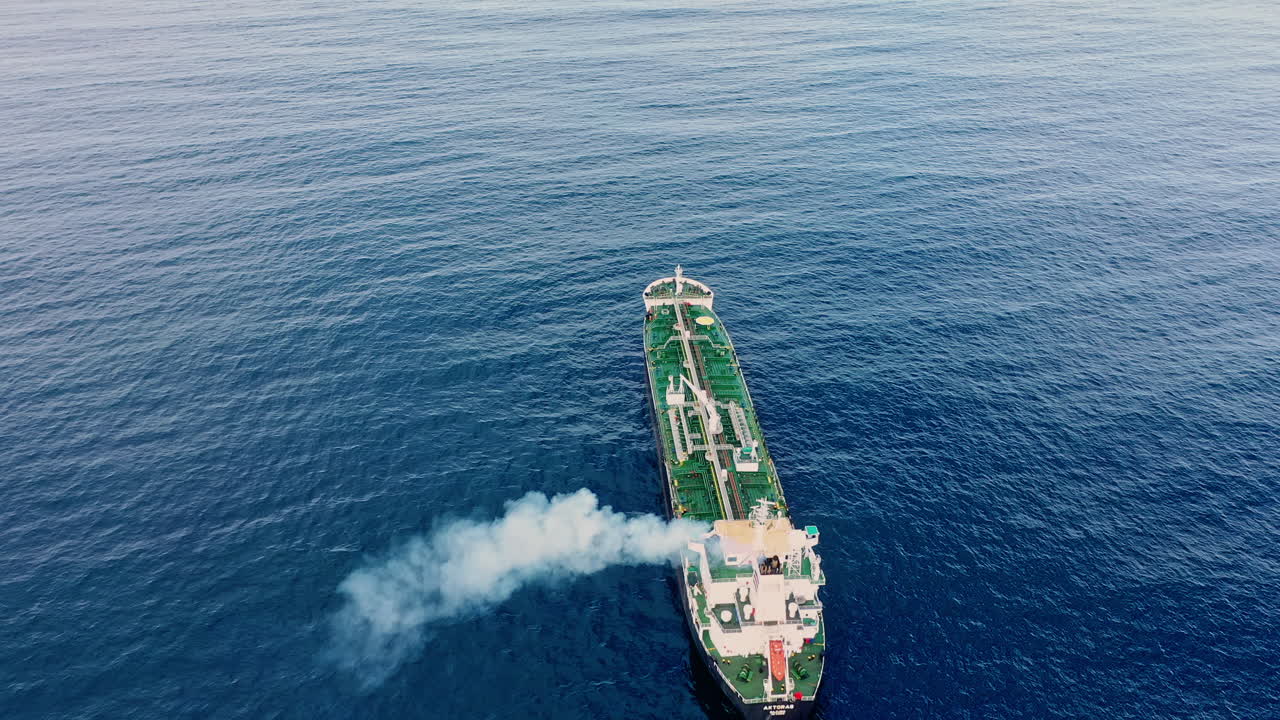 한 항구에서 다른 항구로 가는 것