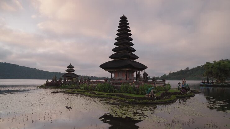 Pura Ulun Danu Beratan Temple on Lake Bratan in Bali, Indonesia