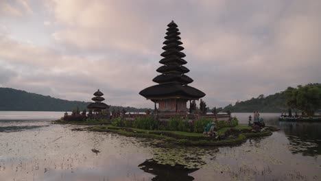 pura ulun danu beratan temple on lake bratan in bali, indonesia