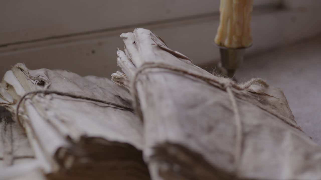 고대 학자 들 은 종교적 문헌 을 연구 한다