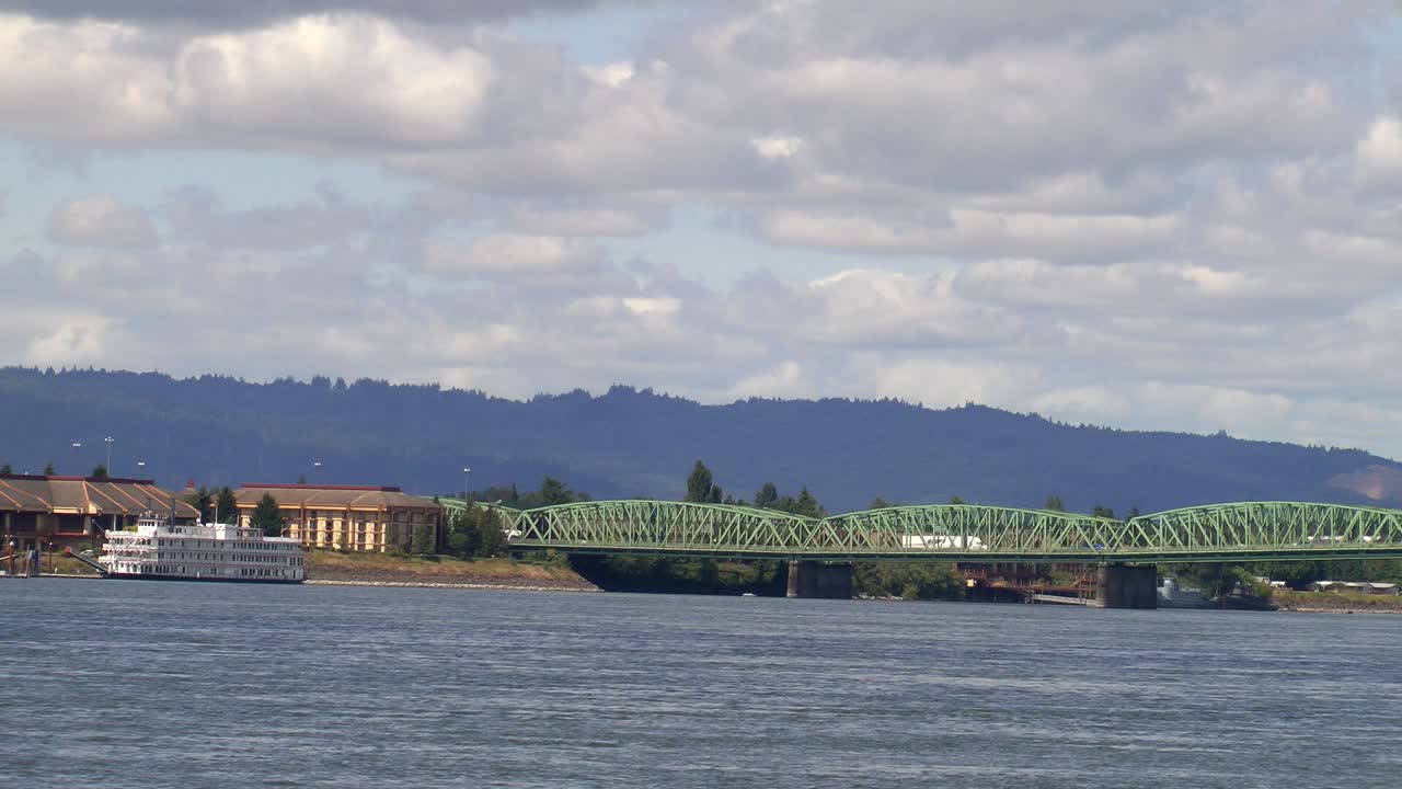 오리건 주 포틀랜드의 흐린 날