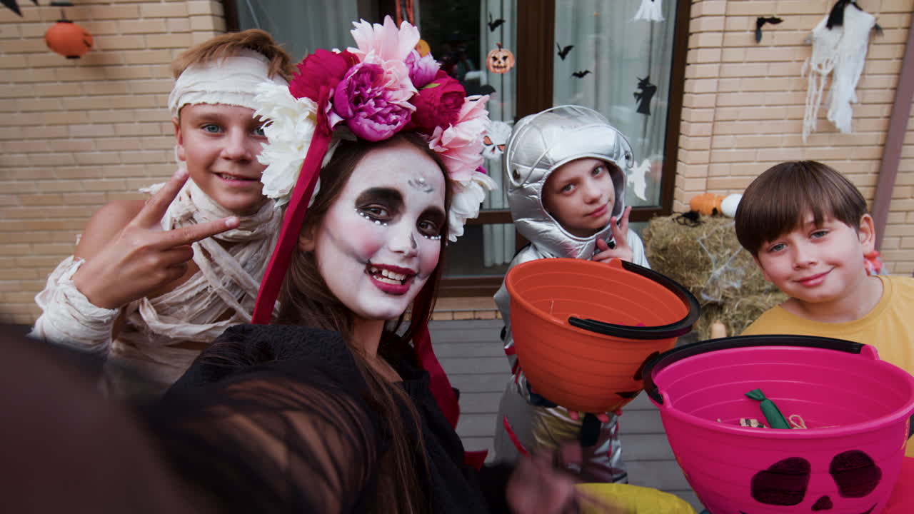 할로윈에 아이들